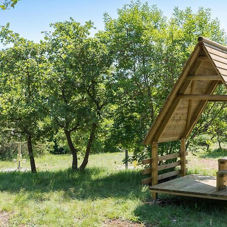 Beautiful Home In Bale With Kitchen Zewnętrze zdjęcie